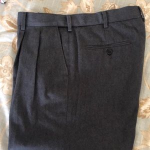 Men’s Lands End pleated dress pants